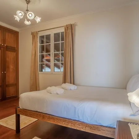 Tony House Super View بيت للعطل Relogio do Poiso