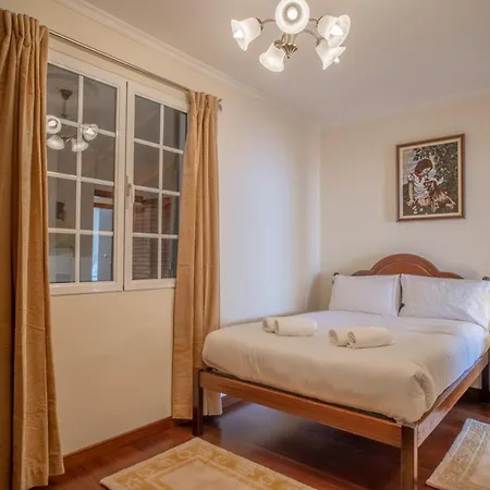 Tony House Super View Relogio do Poiso